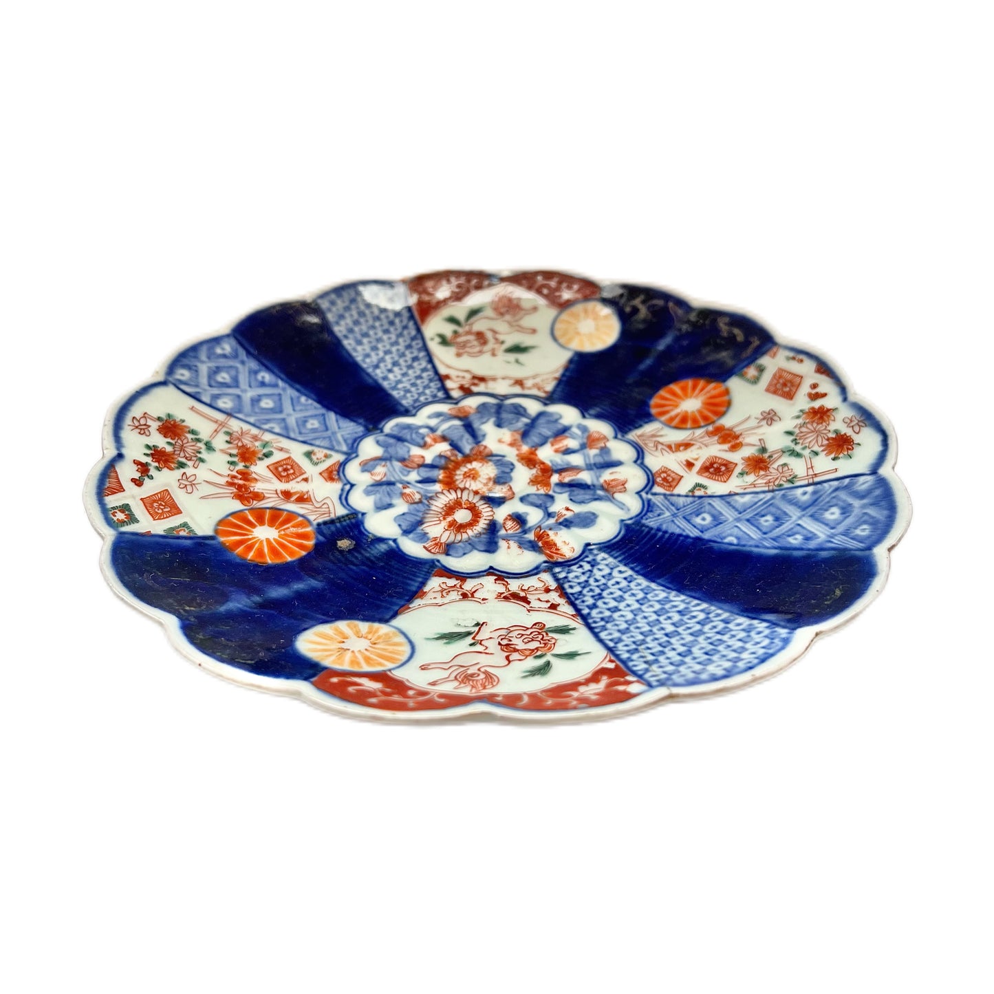 Mid Meiji Period (mid 19th century) Imari plate with foo dogs
