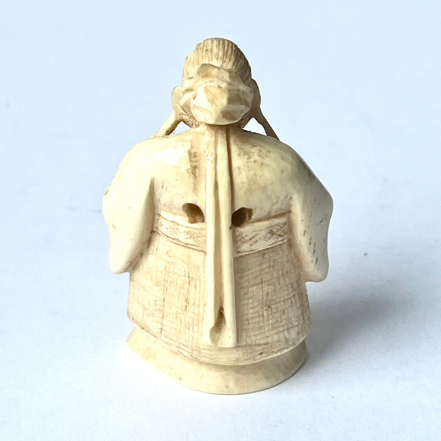 Antique Japanese ivory netsuke of a sage signed by Kiko