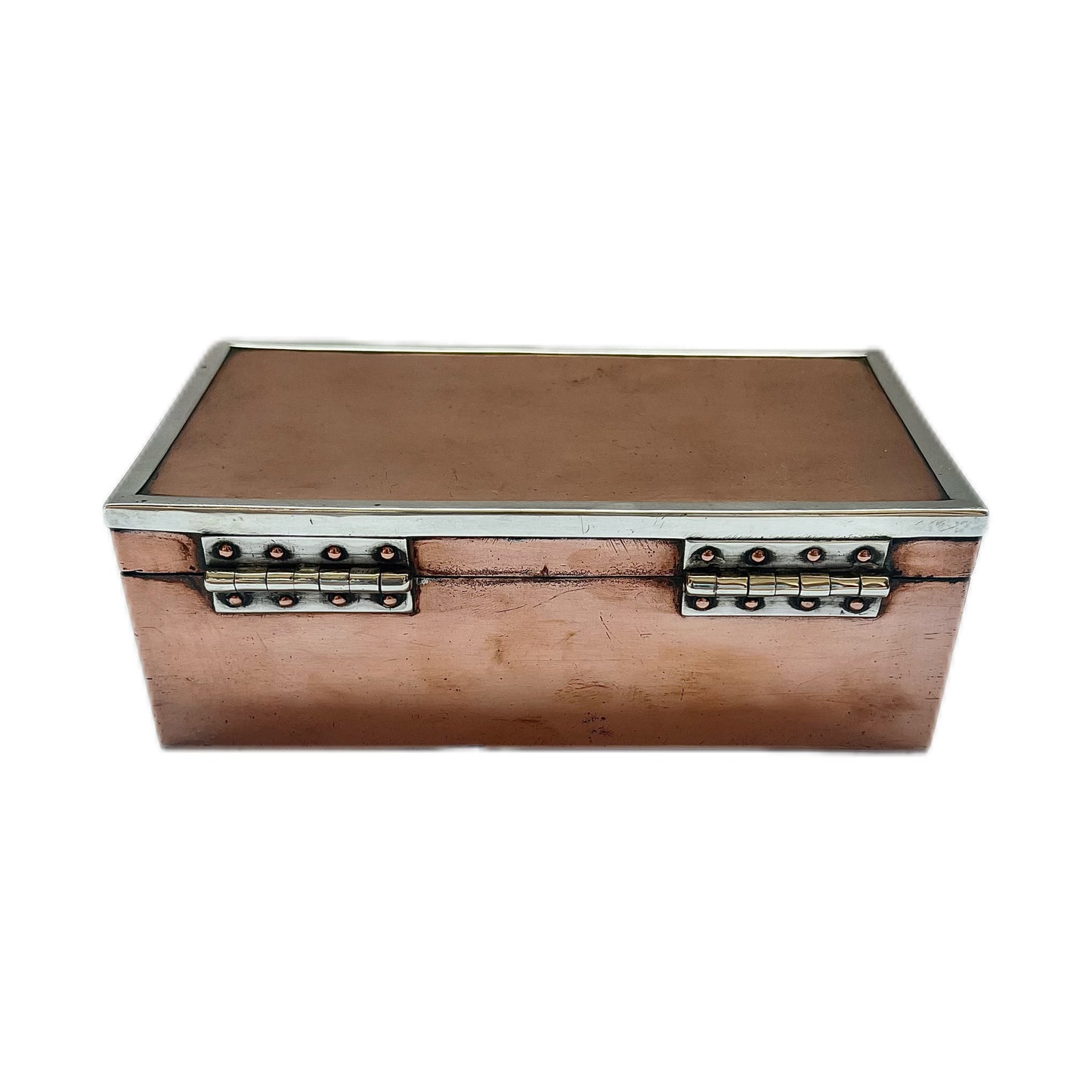 Excepcional caja de cobre Arts & Crafts de los años 1900 a 1920