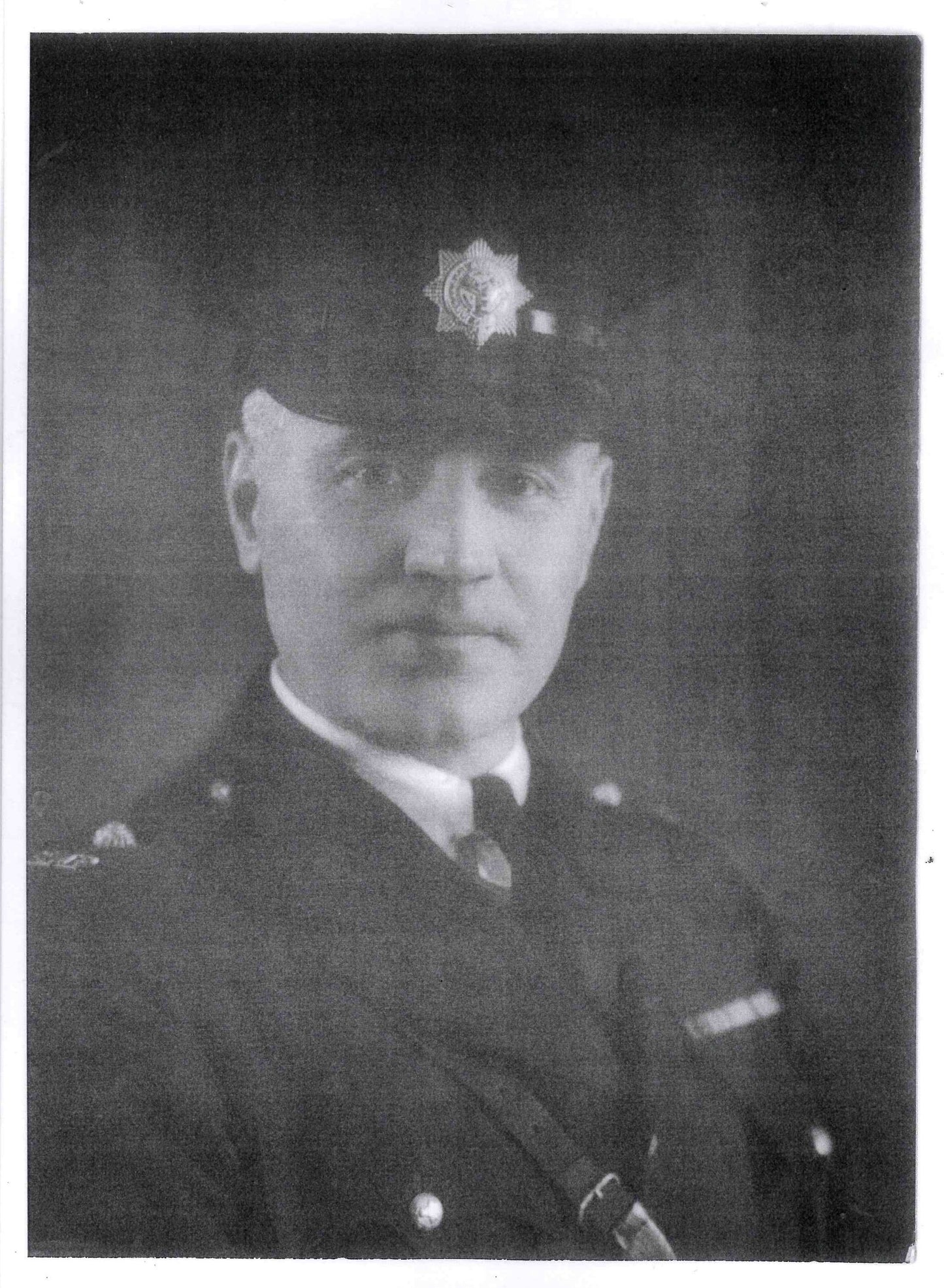 Near antique Chinese export silver cigarette case, estate of Shanghai Police Supt. J.F. Lovell