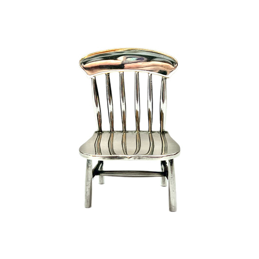 Figura novedosa de silla miniatura de plata vintage, pruebas como plata