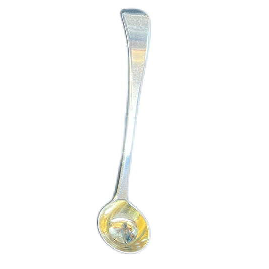 Cuchara para condimentos antigua en plata esterlina con cresta de Jorge IV, William Chawner, Londres, 1828.