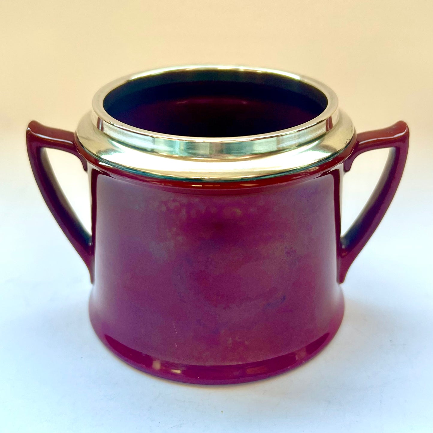 皇家道尔顿 Flambe 双柄糖罐,约 1908 年,带纯银项圈