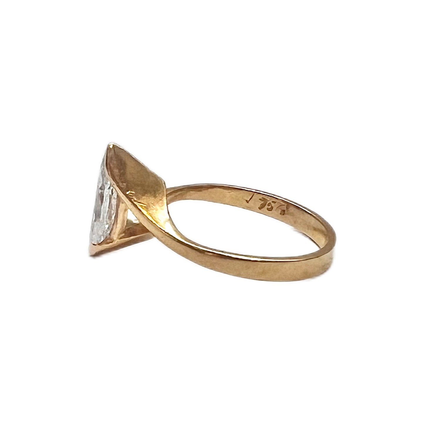 Vintage 18carat yellow gold and diamond marquise cut ring