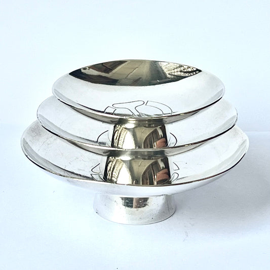 1930s Set of 3 Jungin silver sake cups, by Mori Yoko for South Manchuria Railway, Imperial Japanese military history