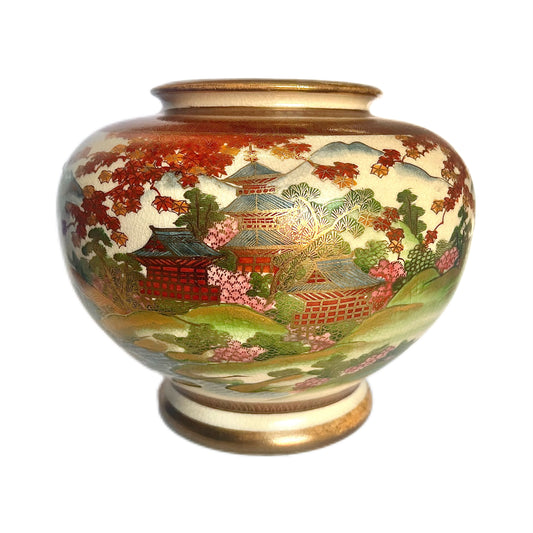 Large Antique Satsuma Autumn Landscape vase, Do Ki of Hokkaido