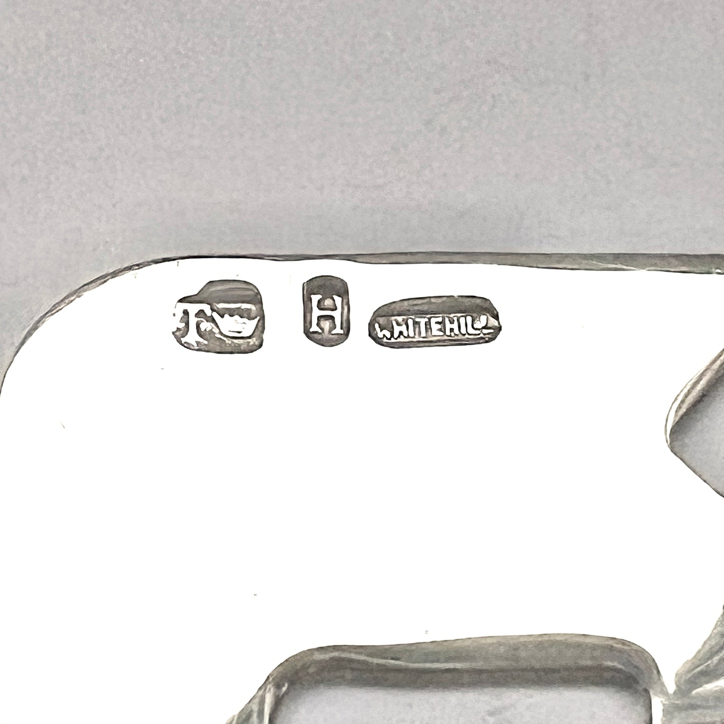 复古 Whitehill 澳大利亚银质书签,刻有“紧急”字样