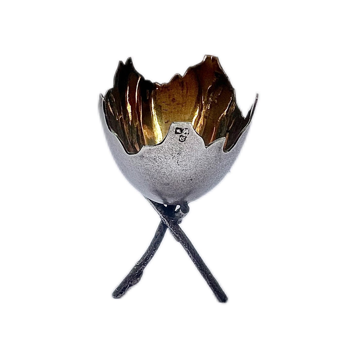Huevera antigua de plata rusa con interior bañado en oro, circa 1908