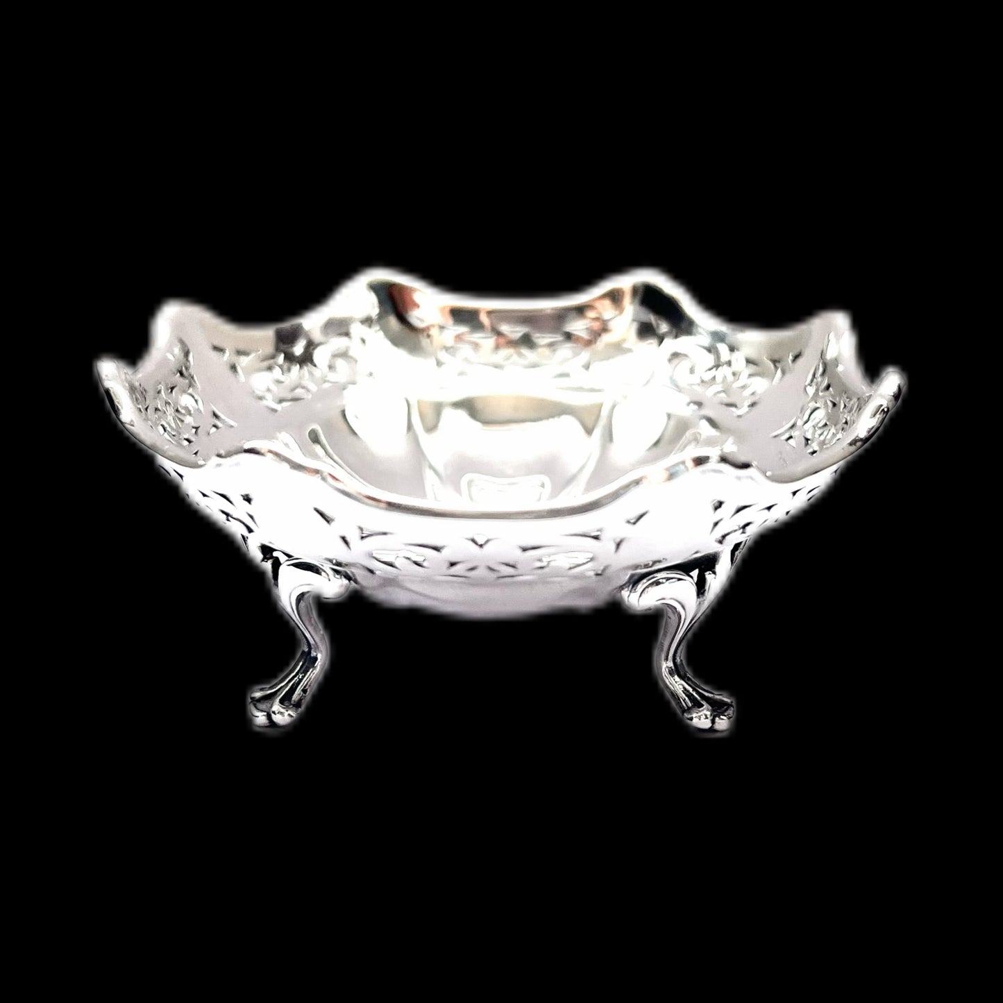 Pair of antique sterling silver sweetmeat dishes, Joseph Gloster Limited, Birmingham, 1921