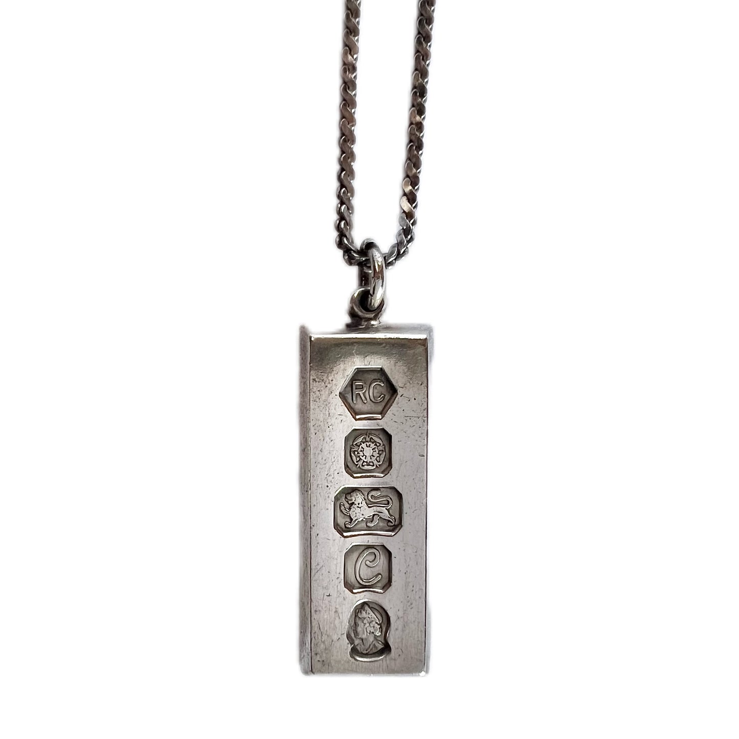 Vintage QEII Silver Jubilee sterling ingot pendant with associated chain