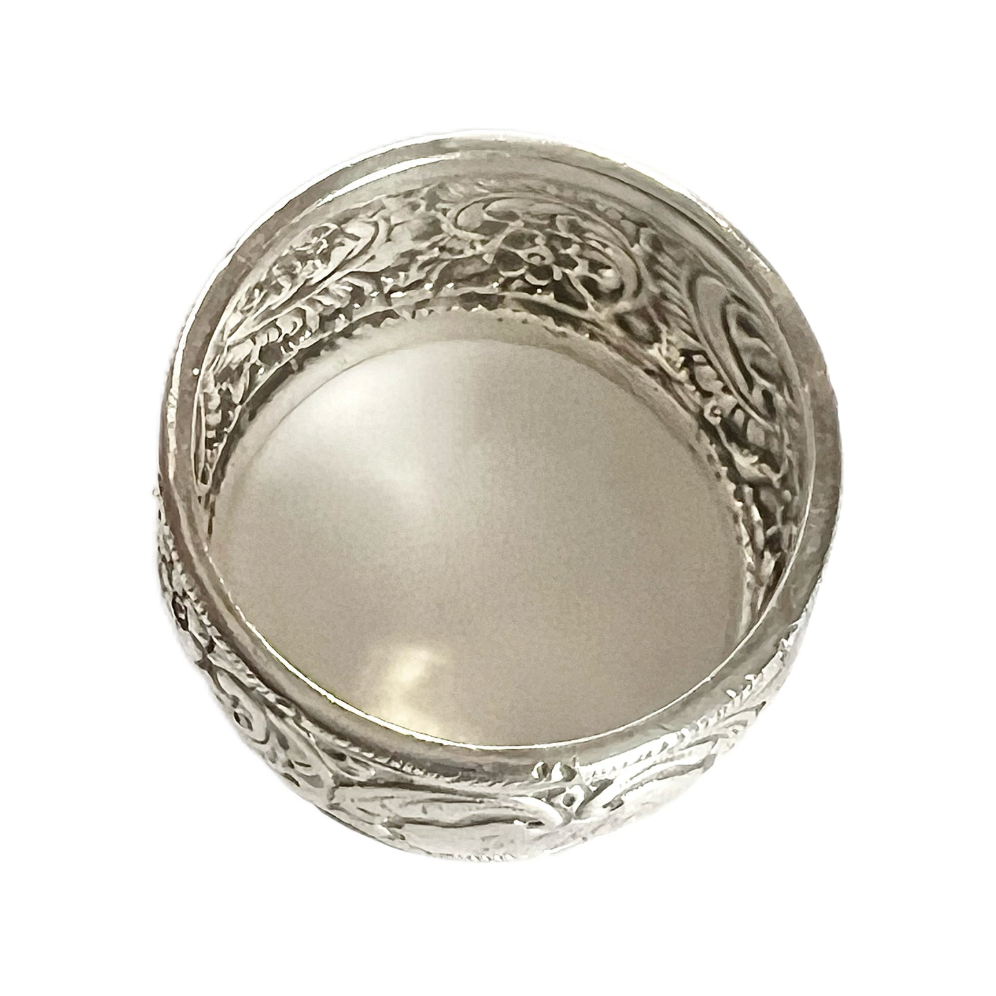 Antique late Victorian sterling silver napkin ring