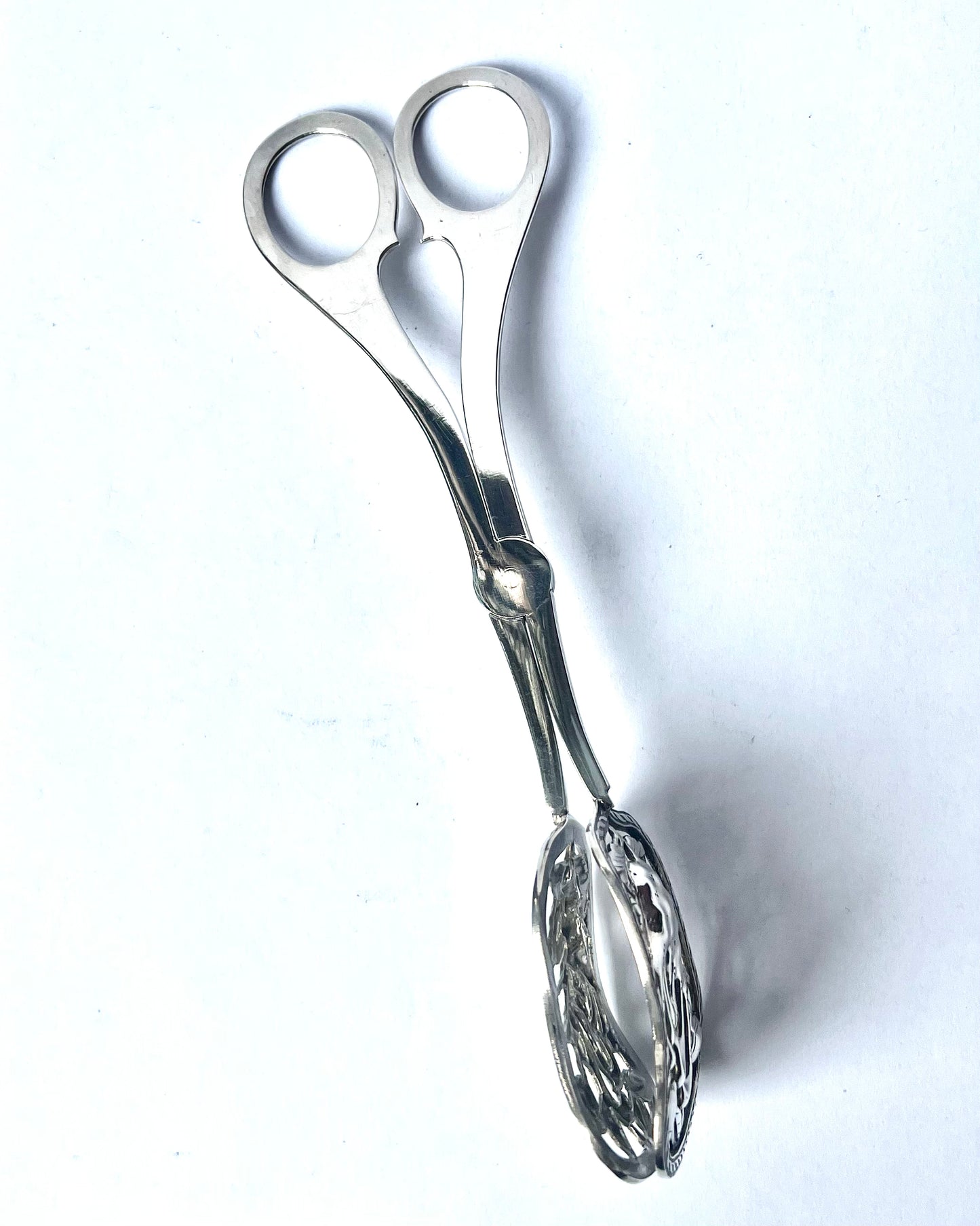Antique Chinese export silver servers, marks for Teh Ling, a Peking silversmith circa 1895 to 1900