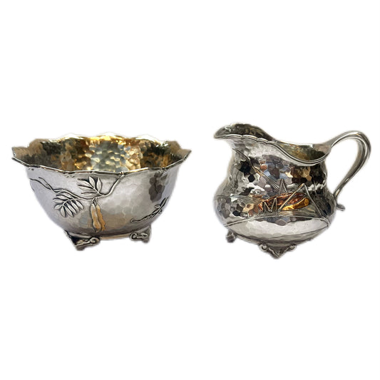 Raro juego de azucarero y jarra para leche de plata esterlina antigua Tiffany & Co. de calidad de museo. Período de Edward Chandler Moore.