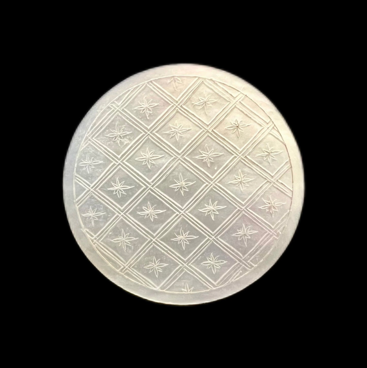 Antique Regency period crested round mother-of-pearl gaming token