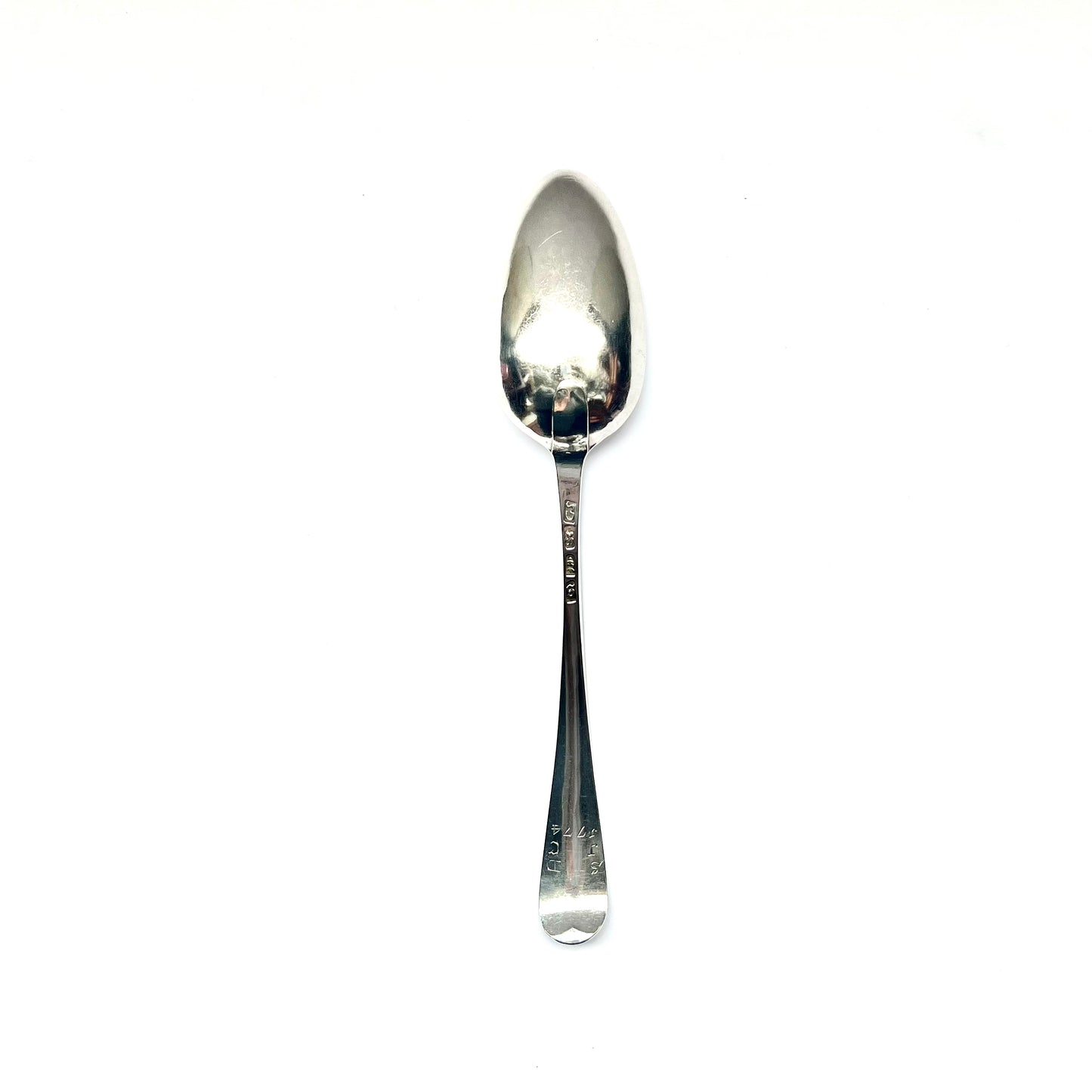 Cuchara de mesa antigua de plata esterlina Jorge III, con marcas de ensayo de Londres de 1773, marca del fabricante GS