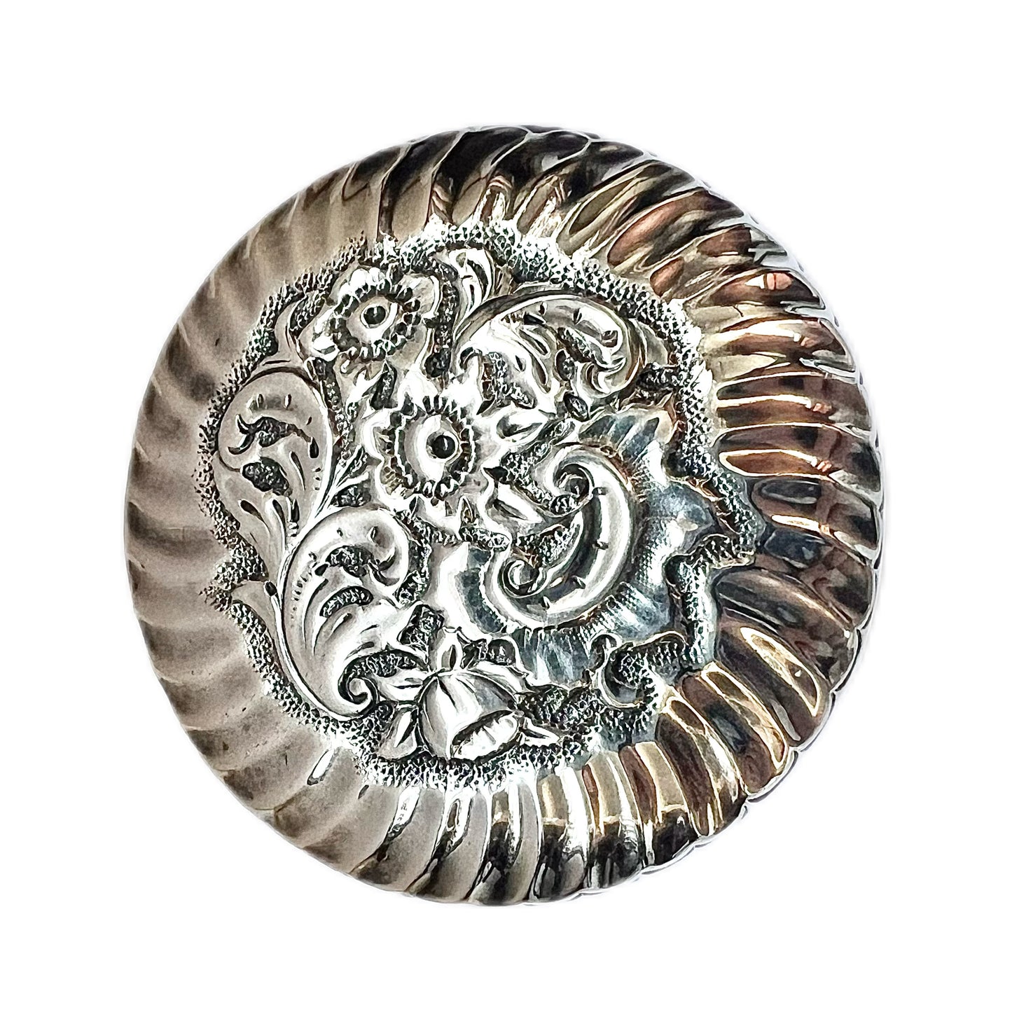 Late Victorian repousse sterling silver trinket box