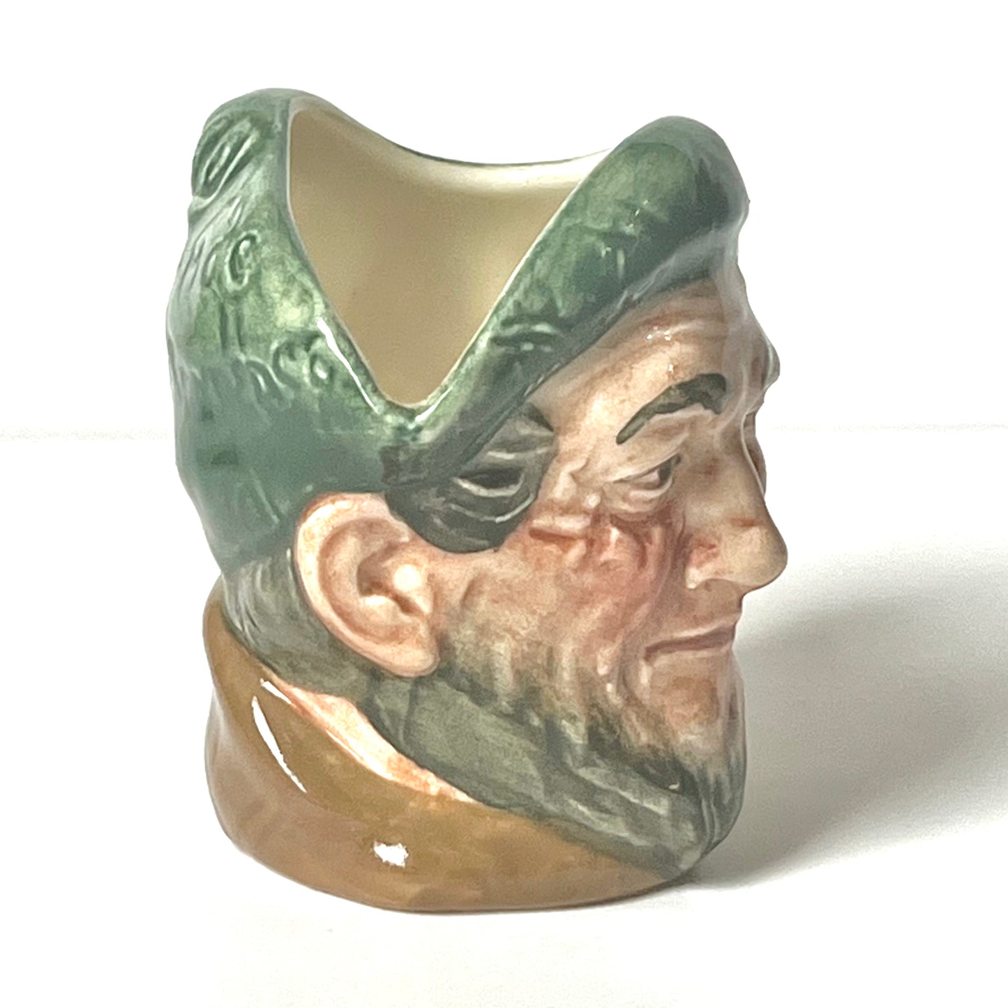Royal Doulton Auld Mac 或 Owd Mac 小号托比水壶,由 Harry Fenton 于 20 世纪 30 年代至 40 年代设计