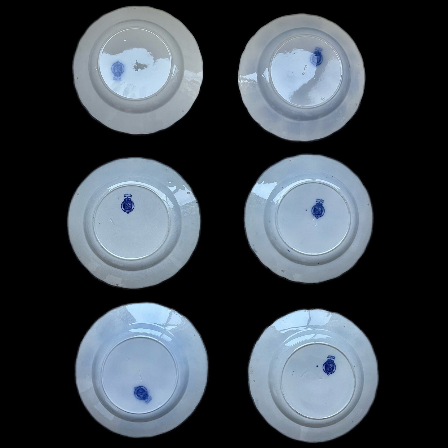 Hermoso plato de porcelana de transferencia azul y blanca de Cauldon con diseño de Meissen, circa 1862-1904