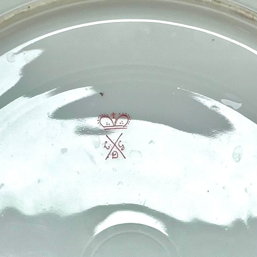 Antiguo plato de porcelana Derby de la época de la Regencia, pintado a mano, con el texto "Hunting"