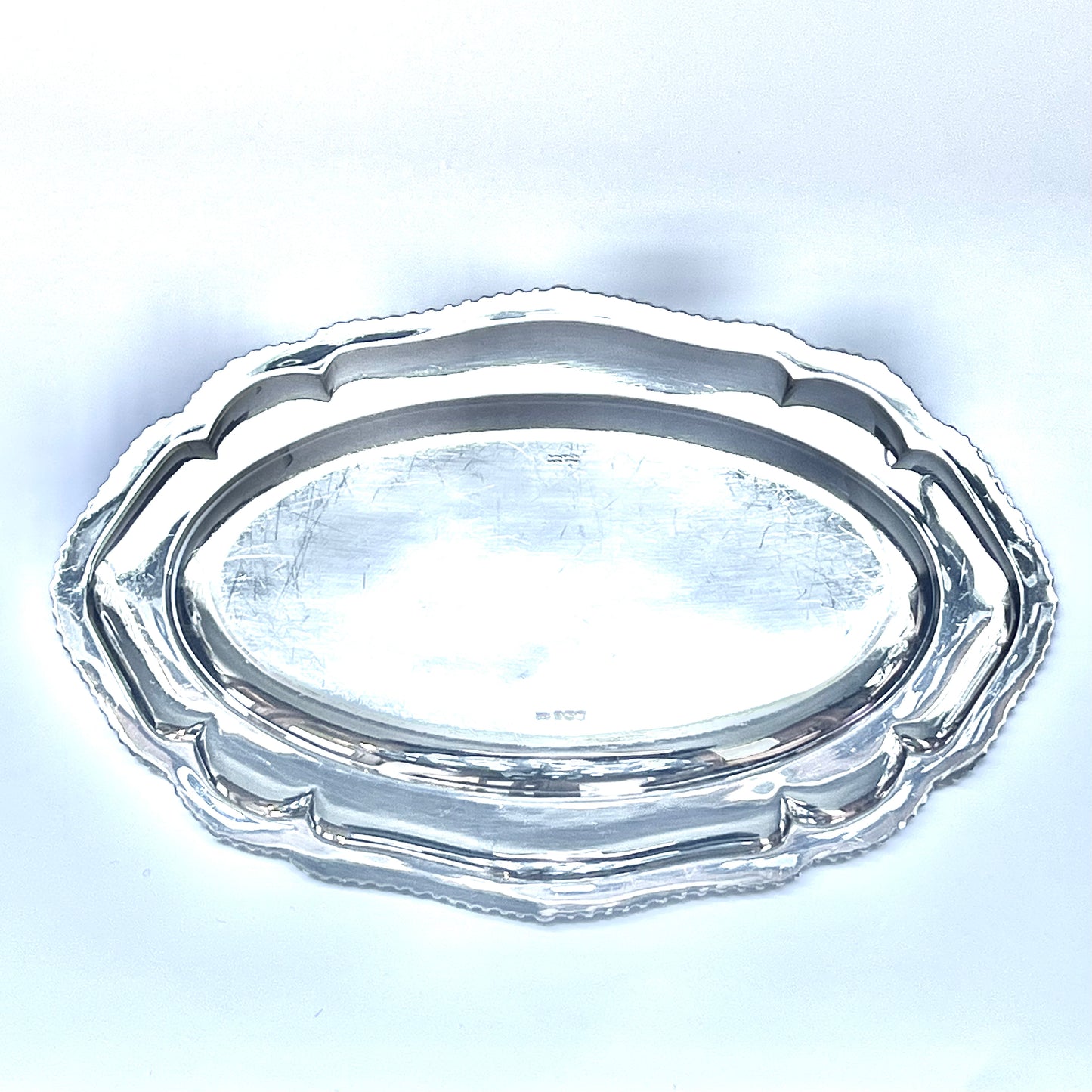 Mappin & Webb George VI sterling silver serving tray/ charcuterie board, with marks for Sheffield, 1937