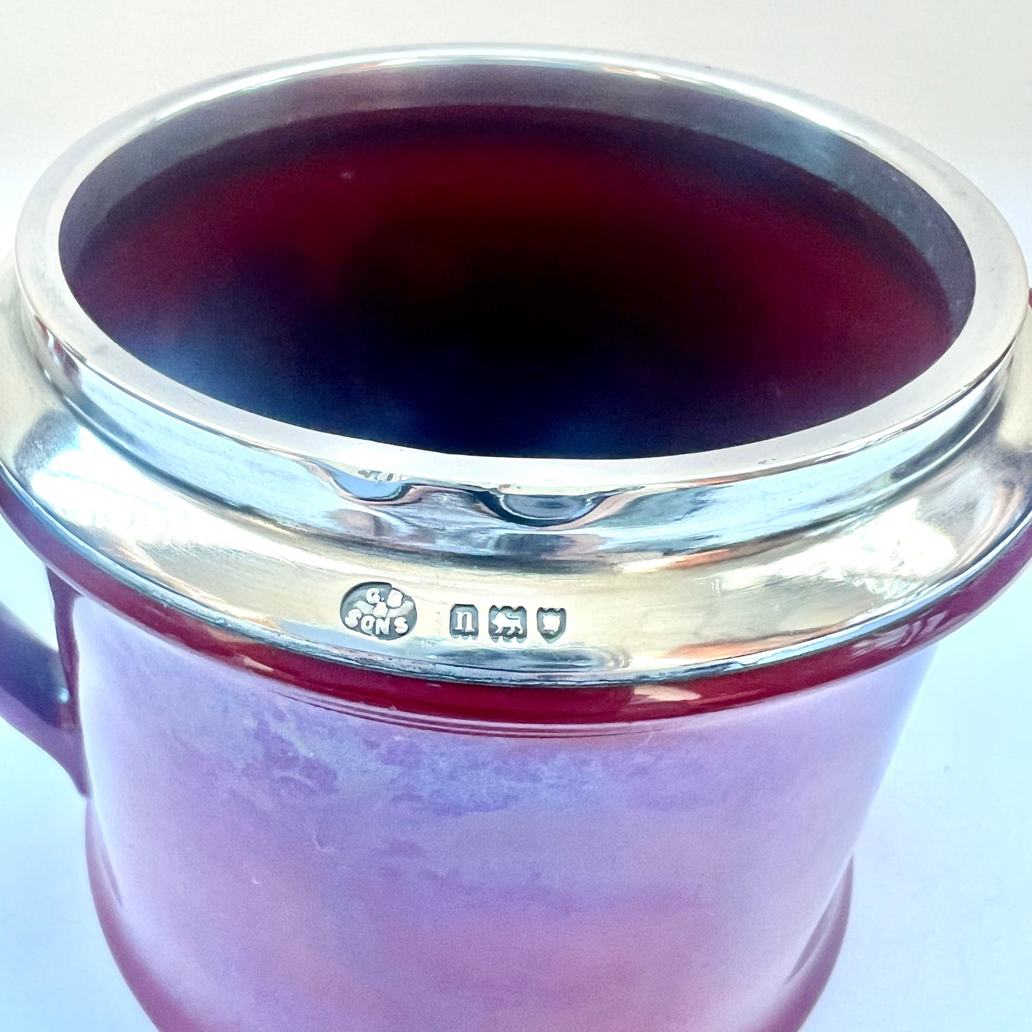 皇家道尔顿 Flambe 双柄糖罐,约 1908 年,带纯银项圈