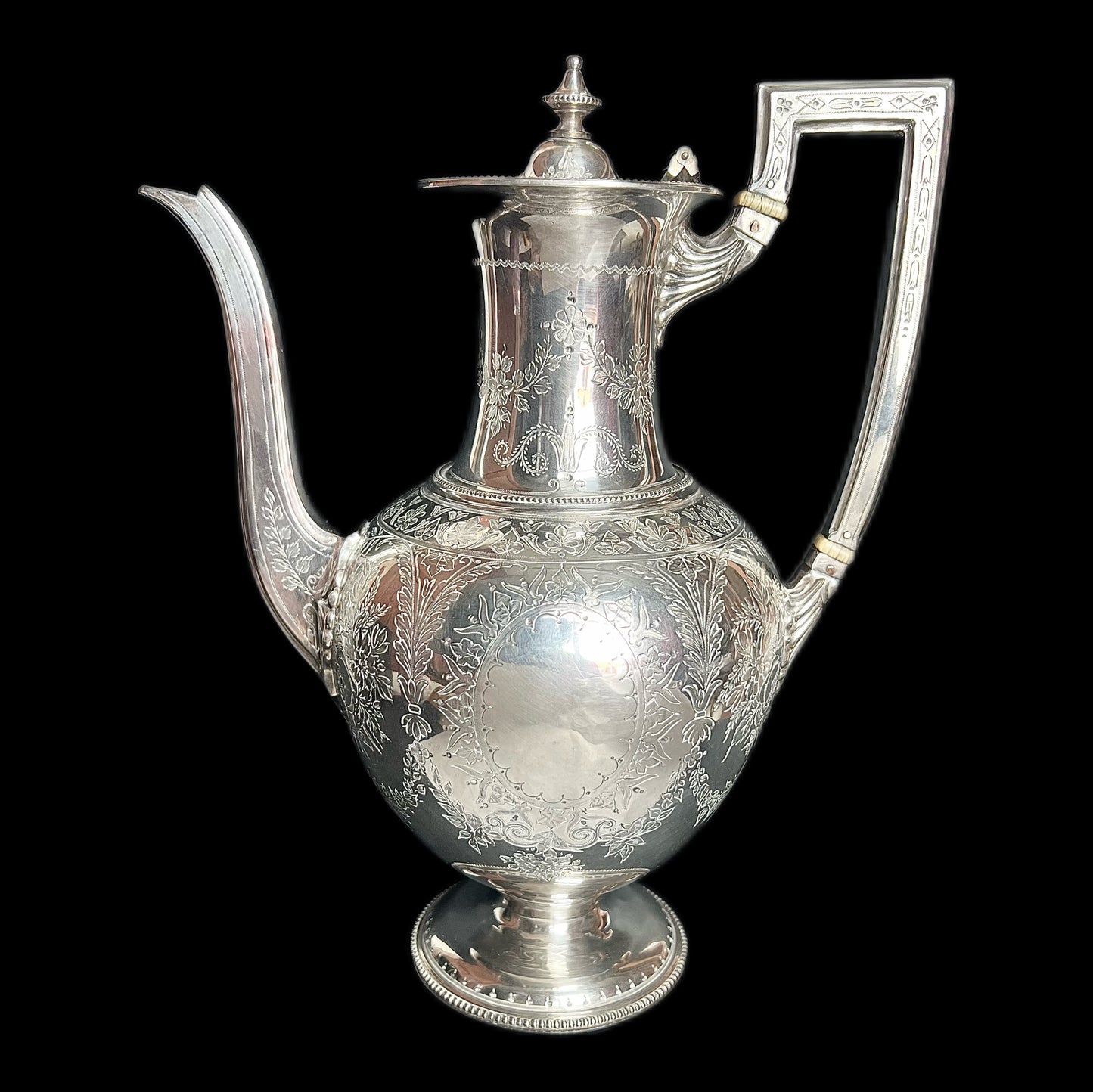Stunning Victorian sterling silver coffee or hot water urn