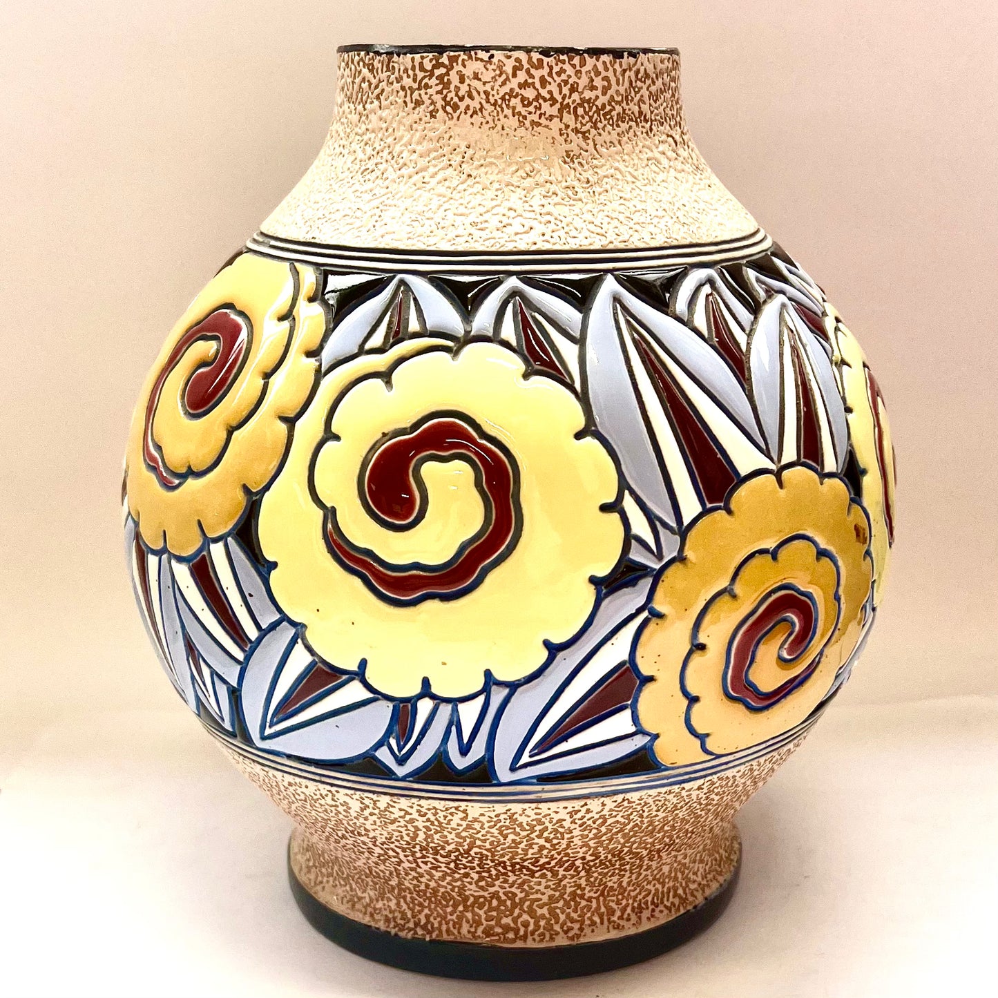 Jarrón ánfora imperial checa Art Déco, circa 1920-1930