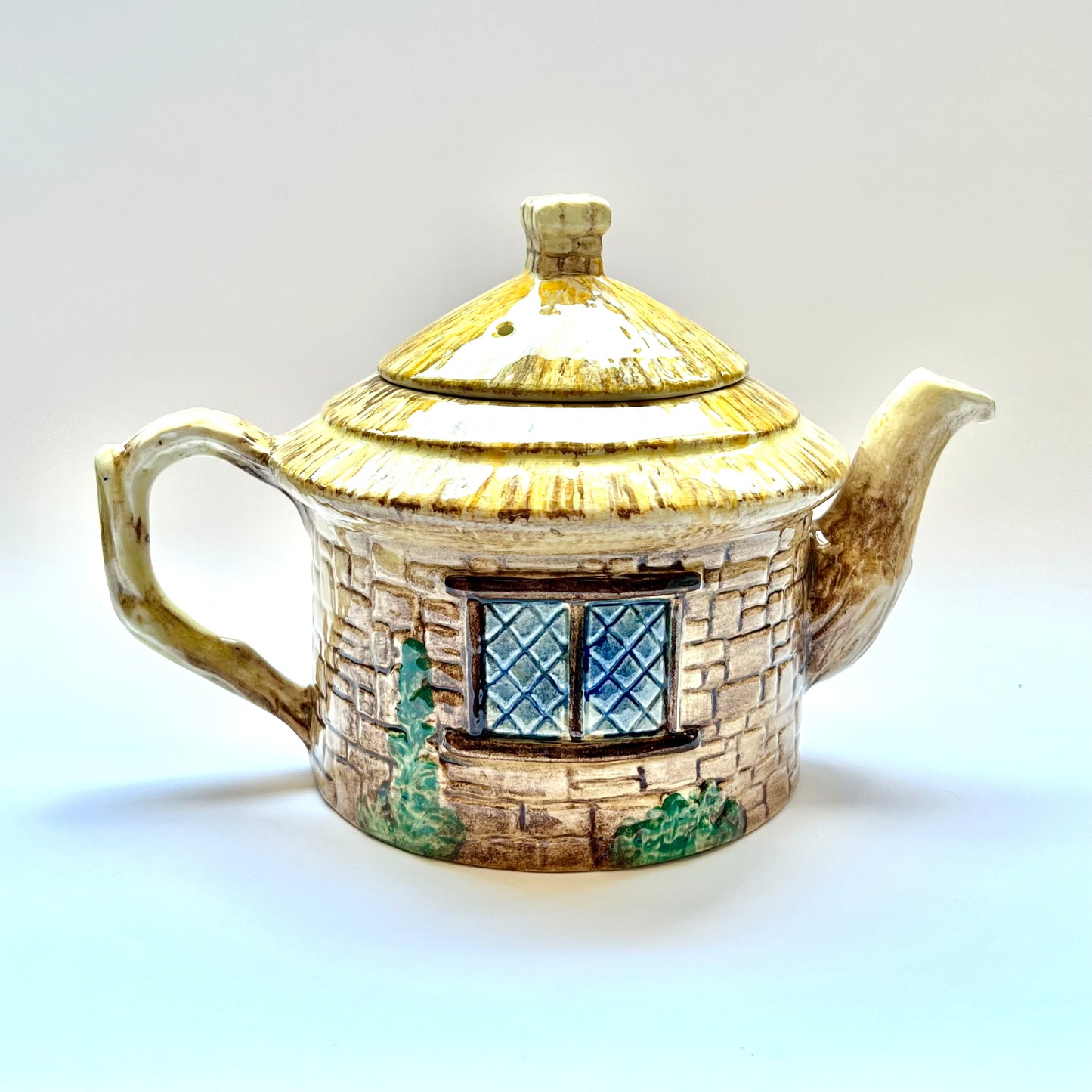 Vintage novelty Staffordshire Croft pattern cottageware teapot by SylvaC 1930s to 50s.