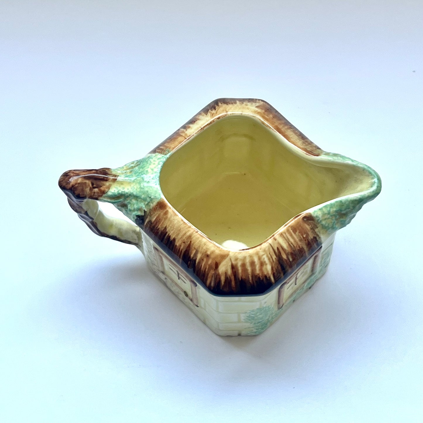 复古中世纪英国新奇乡村器皿奶油罐,由 Keele Street Pottery 于 20 世纪 40 年代至 60 年代制作