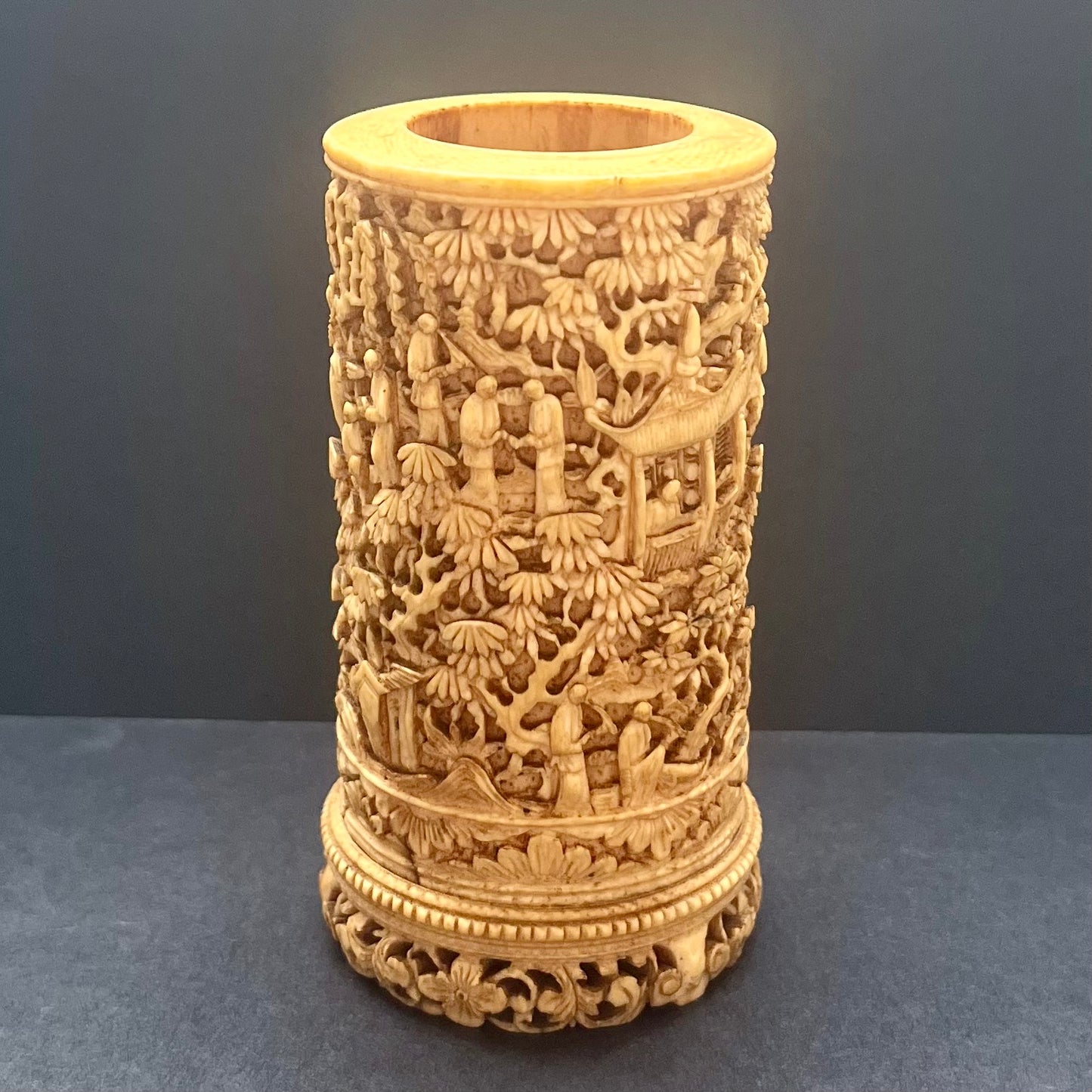 Exceptional late 18th to mid 19th century Qing Dynasty Chinese ivory brush holder with finely carved pavilion scenes