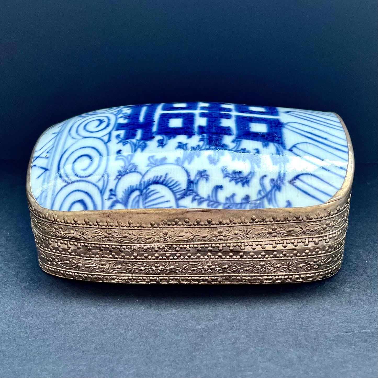 大型中国文化大革命陶器碎片盒,清朝青花双喜瓷器