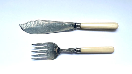 Late Victorian English sterling silver fish servers with ivory handles, marks for Frederick Wilson & Co, Sheffield, 1900