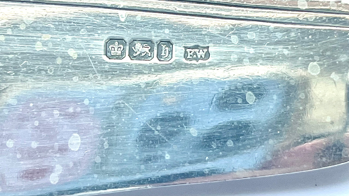 Servidores de pescado de plata esterlina inglesa de finales de la época victoriana con asas de marfil, marcas de Frederick Wilson & Co, Sheffield, 1900