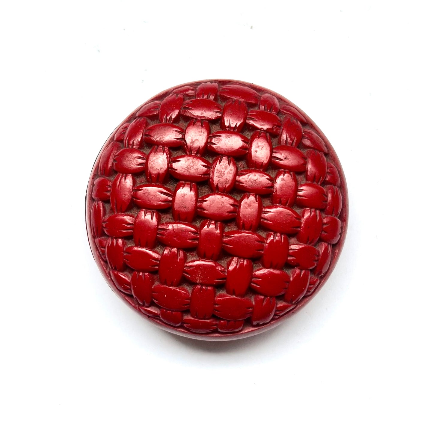 Antique Japanese Meiji Period cinnabar lacquer box, carved with knot pattern