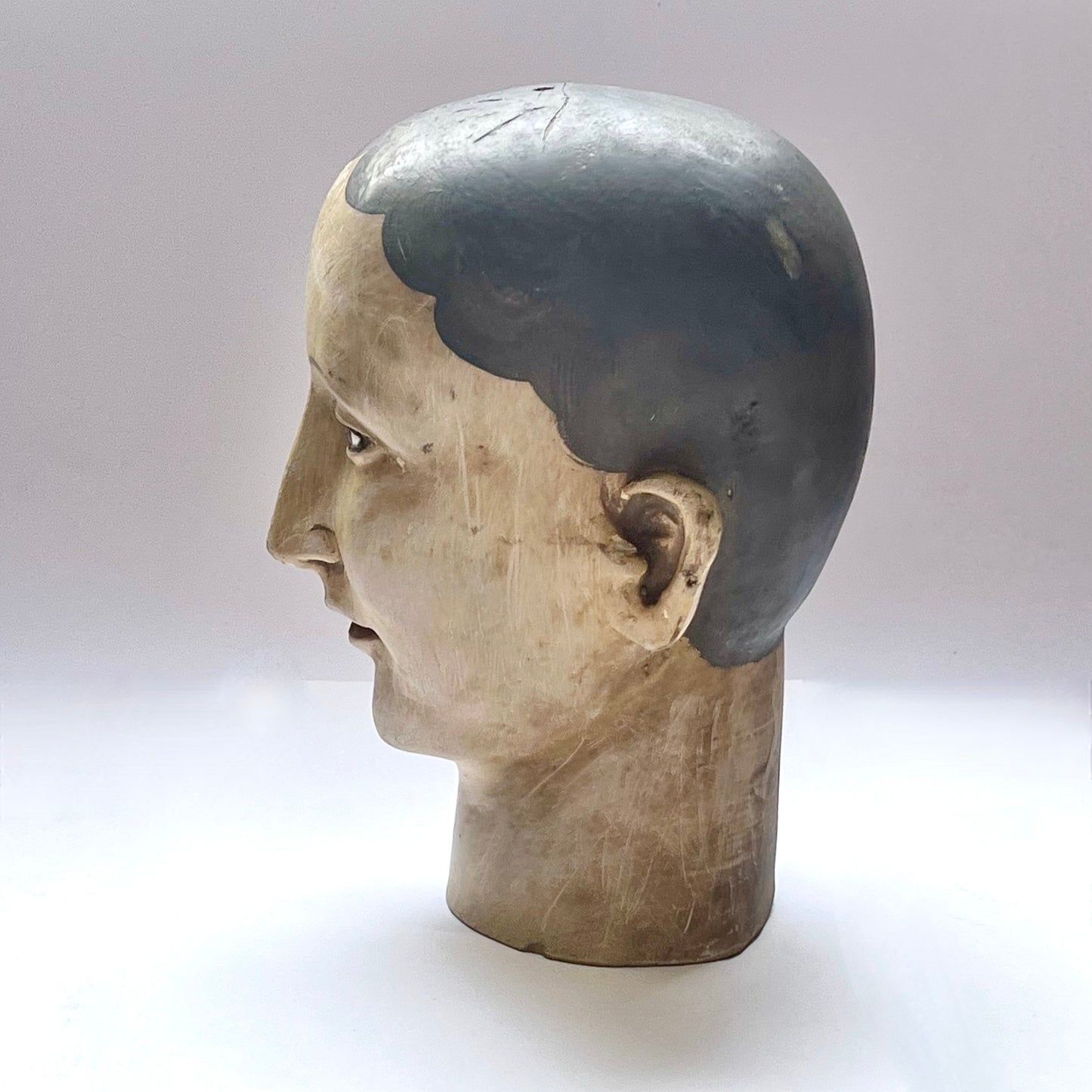 Very finely carved antique European wooden Santos head depicting the Madonna, circa 1840s to 1890s