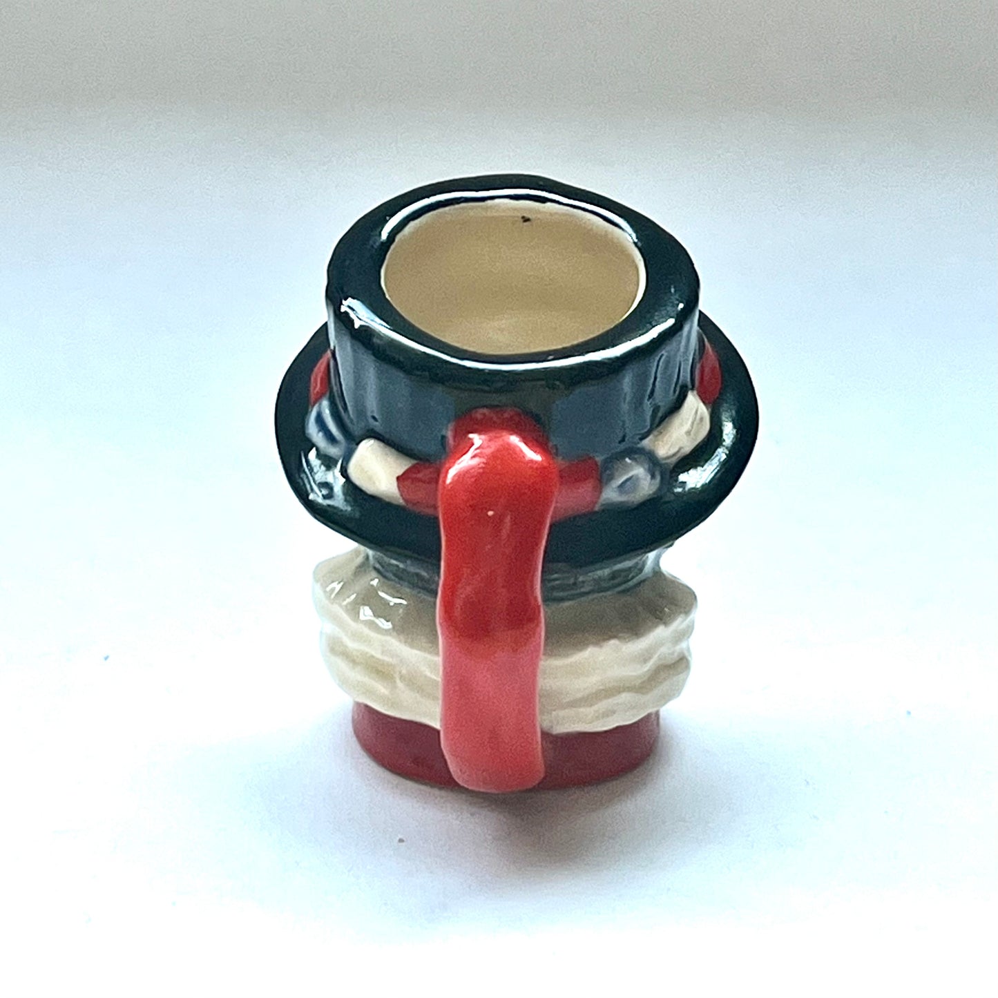 皇家道尔顿 Beefeater 迷你尺寸托比酒壶,RDICC 收藏家俱乐部独家发售,约 1987 年