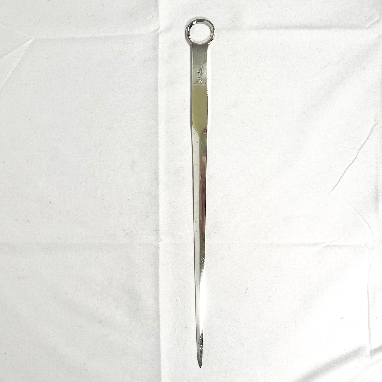 Pincho para carne en plata de ley de Guillermo IV, William Rawlings Sobey, Exeter, 1836. Plata provincial inglesa rara.