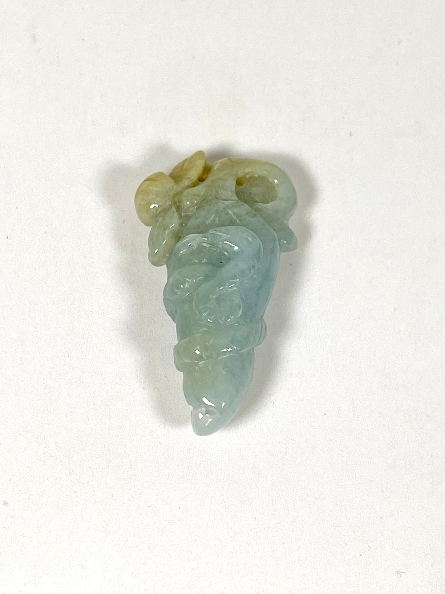 Colgante vintage de serpiente y melocotón Fei Cui de jadeíta china