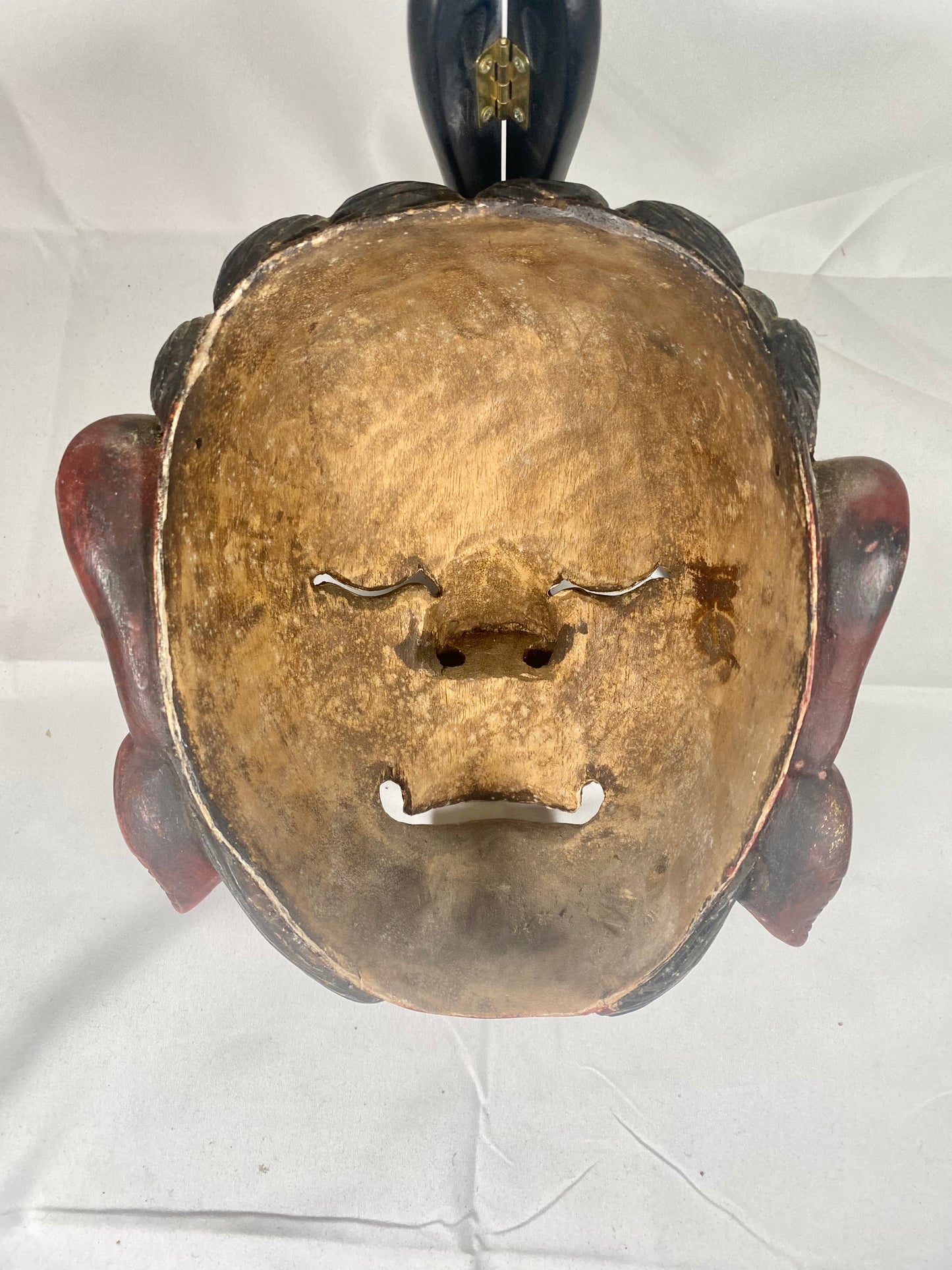 Well carved vintage Javanese mask, Puppet / Theatre / Dance, Grinning Red Demon Face