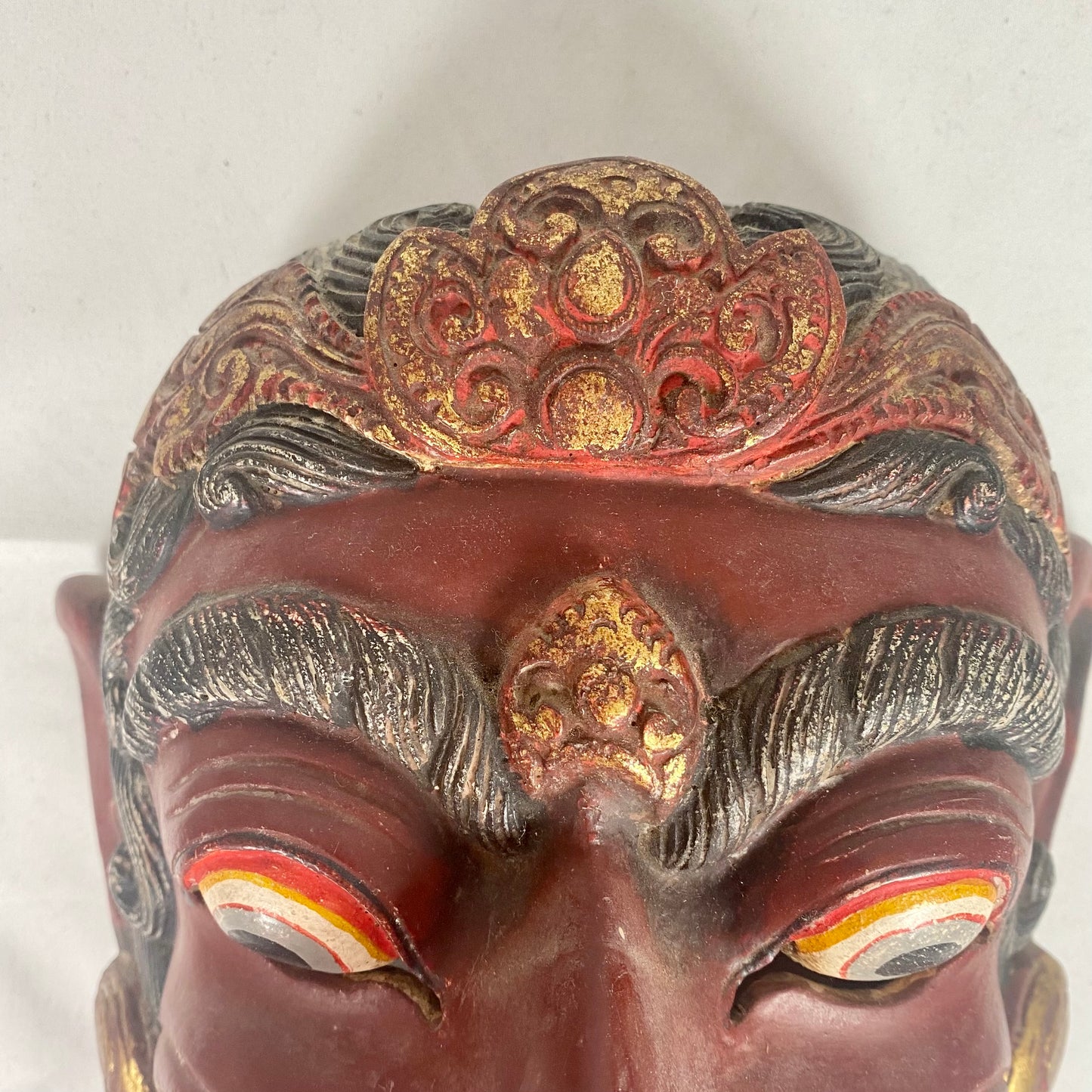 Well carved vintage Javanese mask, Puppet / Theatre / Dance, Grinning Red Demon Face