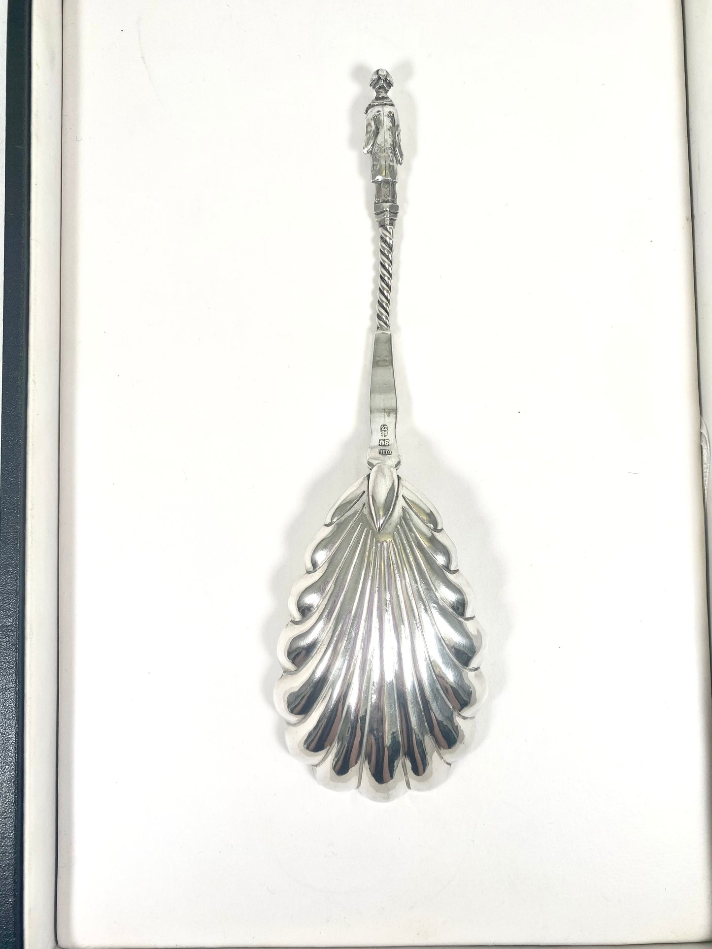 Antique Chinese export .900 silver spoon, Late Qing by Wang Hing and Gong He, Canton / Hong Kong