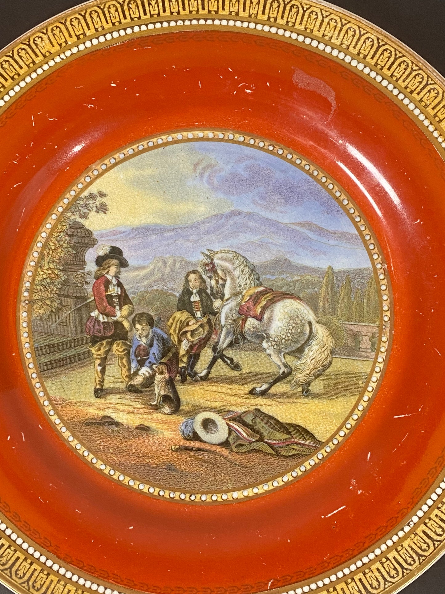 Plato de Prattware de mediados del siglo XIX que representa a caballeros