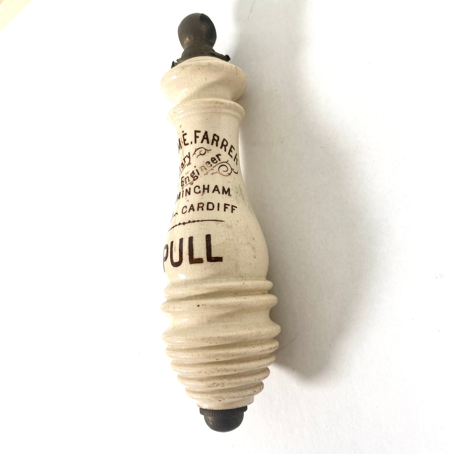 Tirador de cisterna original y raro de estilo victoriano de William E. Farrer para inodoros con cadena, baños, etc., de Birmingham y Cardiff.