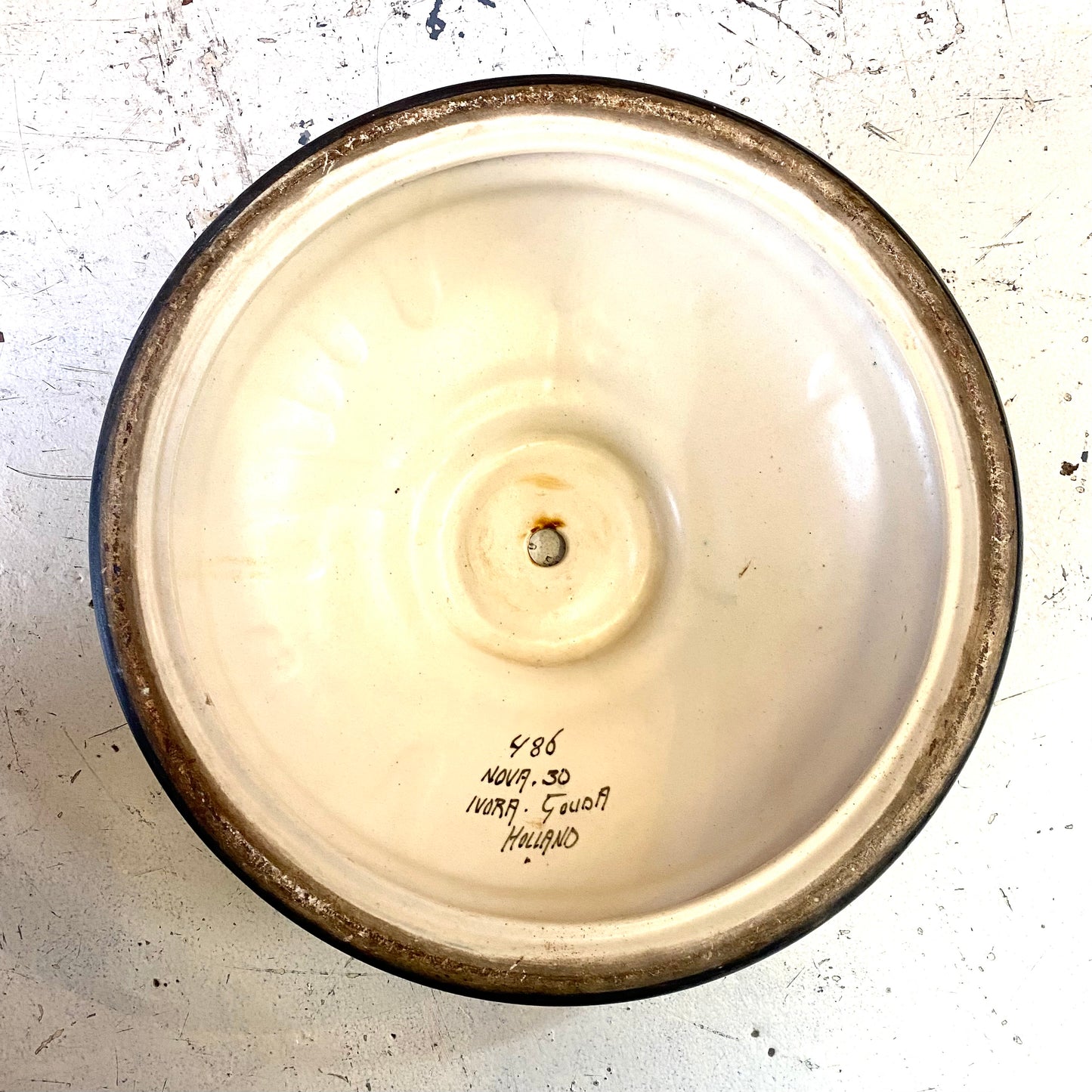 Rare Antique Gouda Ivora Dutch Art Deco Pottery Nova 30 Pattern Pedestal / Stand, Rare Bird Motif
