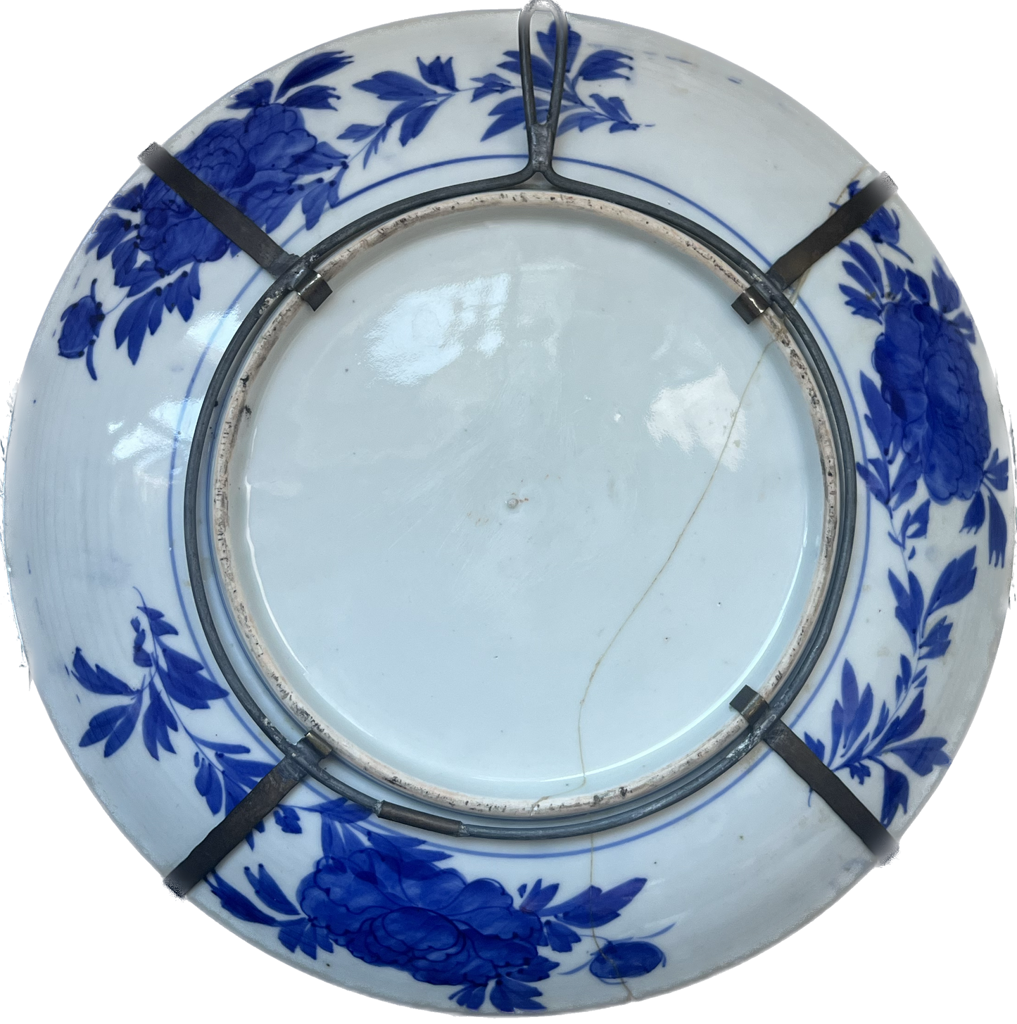 Cargador Imari del período Meiji de mediados a finales del siglo XIX, tal como se encontró