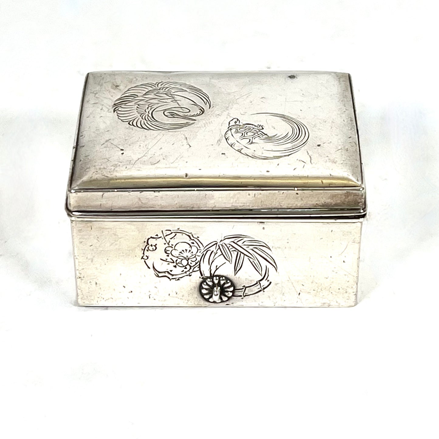 Rare Meiji Period .950 silver Kashibako sweet or cake box, Marks for Jungin and Kintaro Hattori