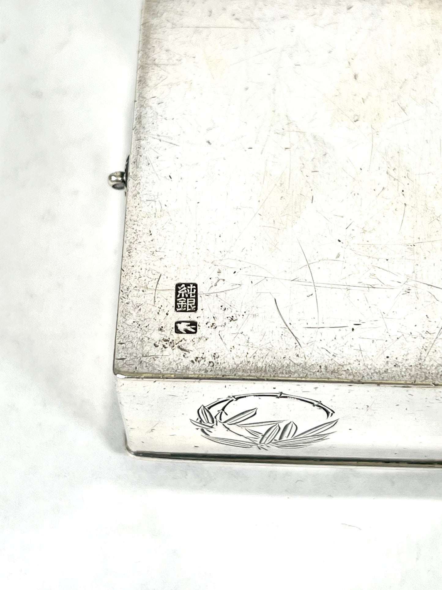 Rare Meiji Period .950 silver Kashibako sweet or cake box, Marks for Jungin and Kintaro Hattori