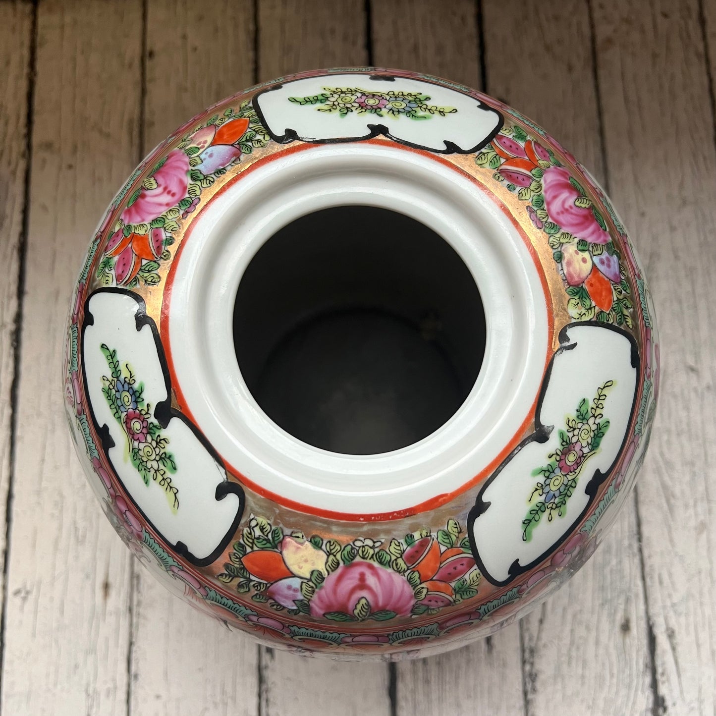 Monumental Late Qing Guangxi Period Canton Famille Rose Lidded Cover Jar