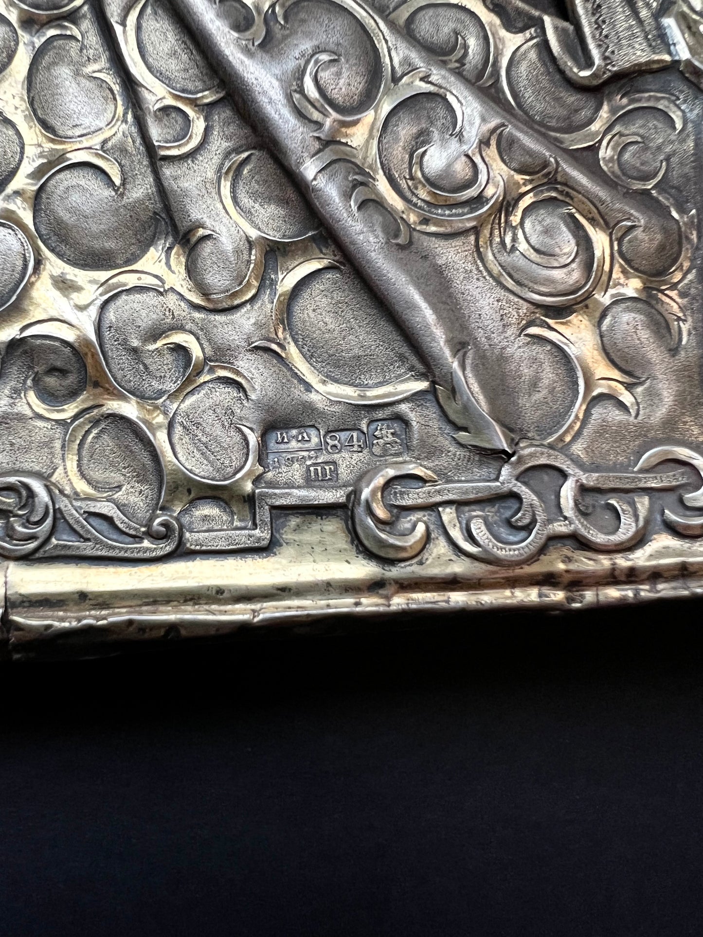 Antique Russian Orthodox icon depicting Madonna and the child Jesus in .875 Silver