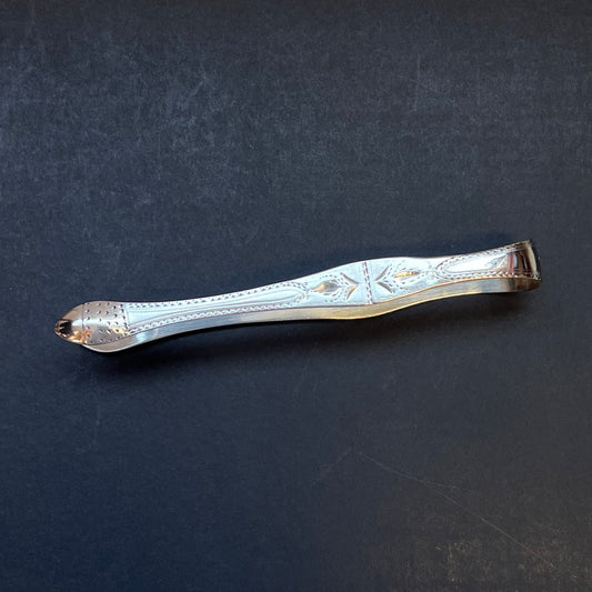 乔治亚晚期明亮式切割纯银钳子,彼得和安·贝特曼,伦敦 1796 年。